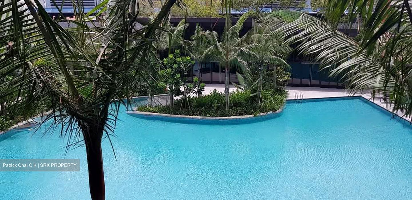 Commonwealth Towers (D3), Condominium #537700401